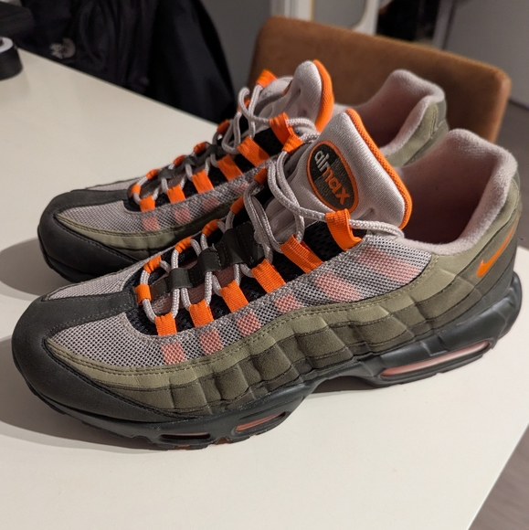 Nike Air Max 95 Neutral Olive Size 12 - Picture 2 of 4